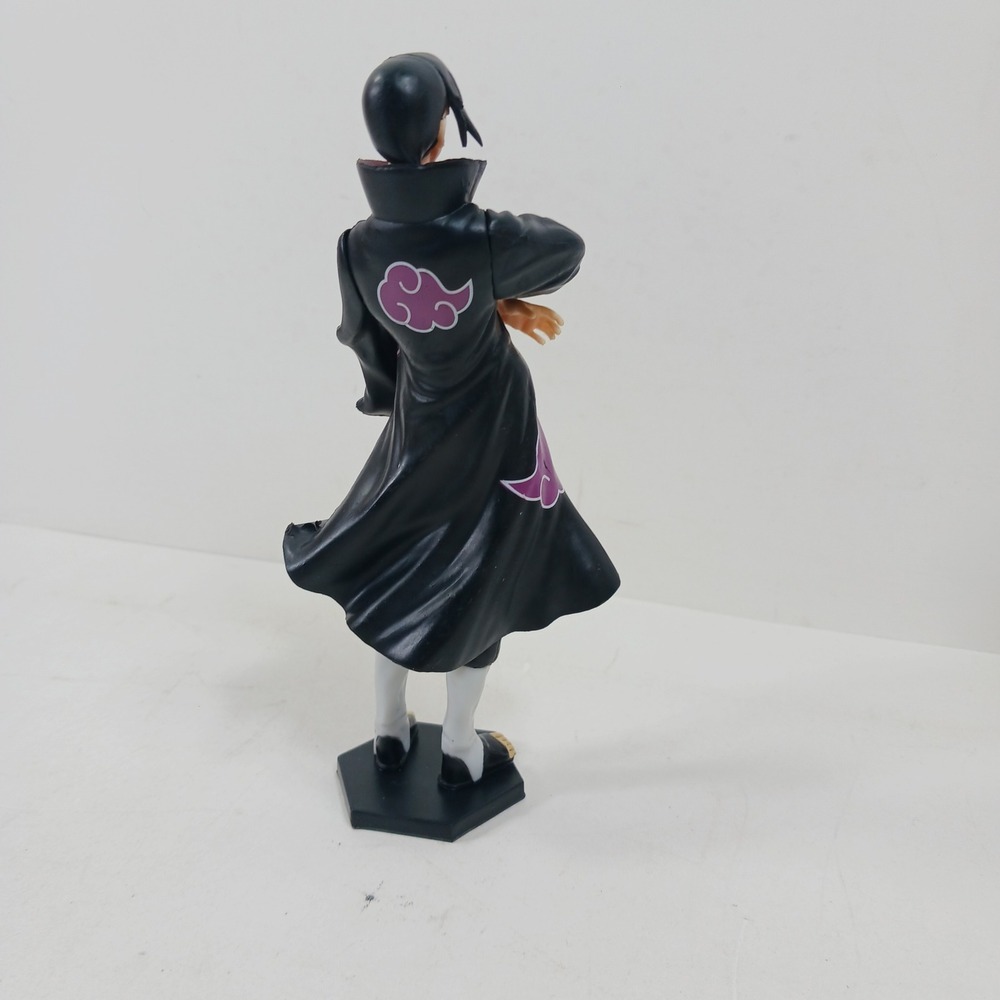 Naruto Shippuden Itachi Uchiha Akatsuki Figure PVC Statue Black Cloak Sharingan